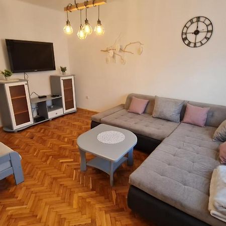 Ri-Jo Apartman Mohács Екстериор снимка