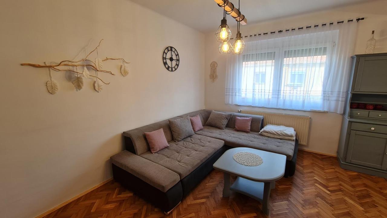 Ri-Jo Apartman Mohács Екстериор снимка